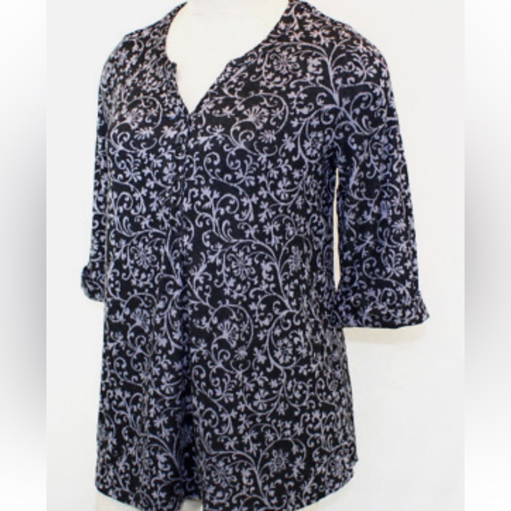 Catherines Black and Gray Top